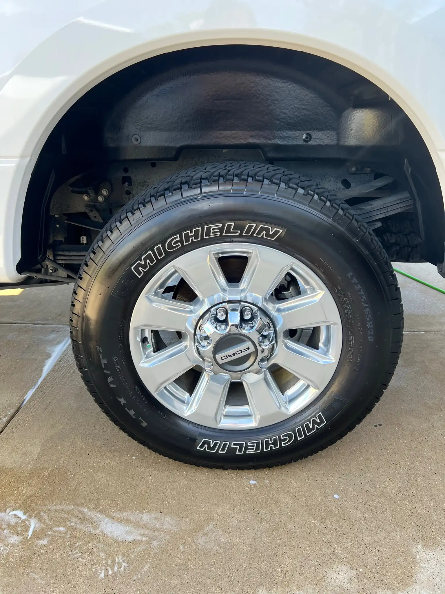 How to Remove Brake Dust from Wheels (and Why It Keeps Coming Back)